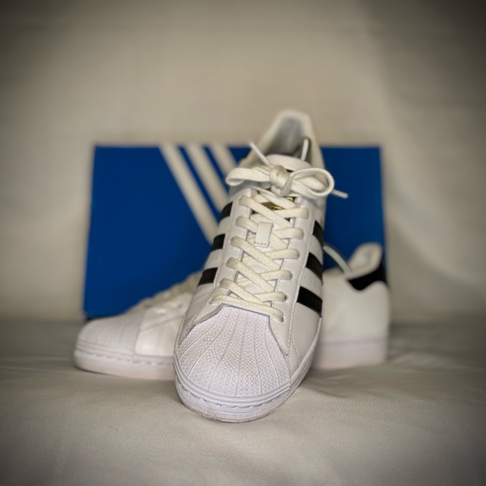 Adidas Superstar Size 9
